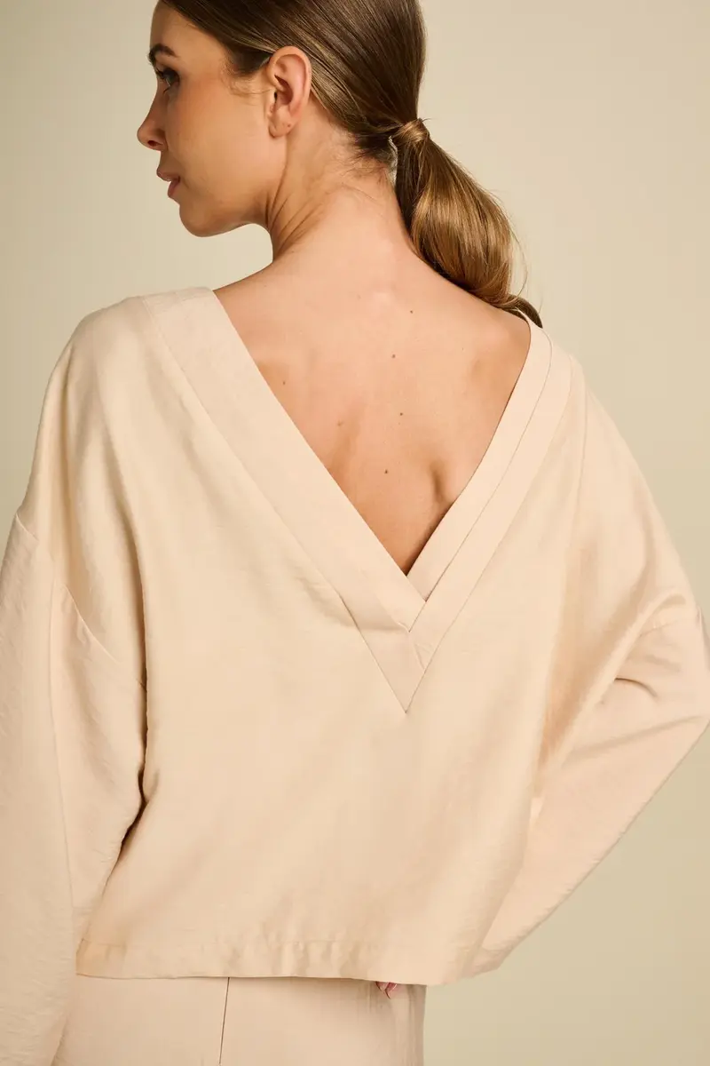 Blouse March23 Delicate