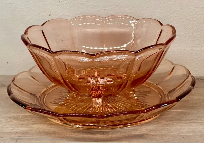 Fruittest - 2-delig - Val Saint Lambert Luxval - serie NOÉMIE uitgevoerd in roze/oranje geperst glas