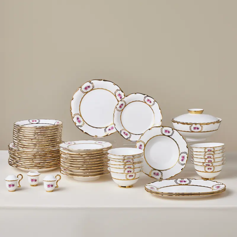 Karaca Royal Bone China Elizabeth 55-delige Dinnerset voor 12 Personen, Goud