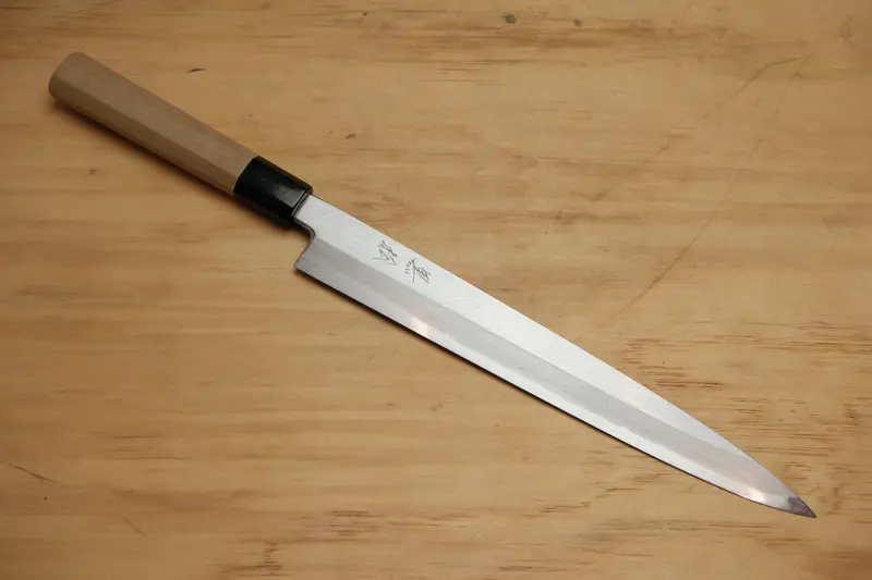 Kuromatsu white 2 yanagiba 270 with an octagonal ho wood handle