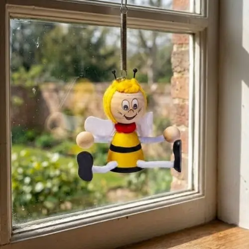Springveer honingbij van hout – vrolijke raamdecoratie