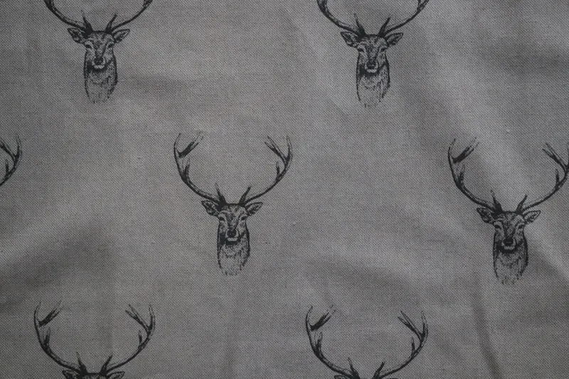Tafelloper - Herten - 80% Katoen - 20% Polyester - 50 cm x 140 cm
